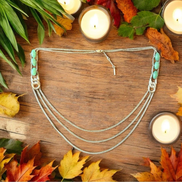 KENNETH COLE Silver Tone Layered Chain Necklace w/ Green Beads & Snake Design - Picture 7 of 9